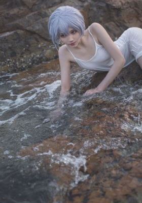 精品一区二区久久预告片-手机影院有字幕完整版