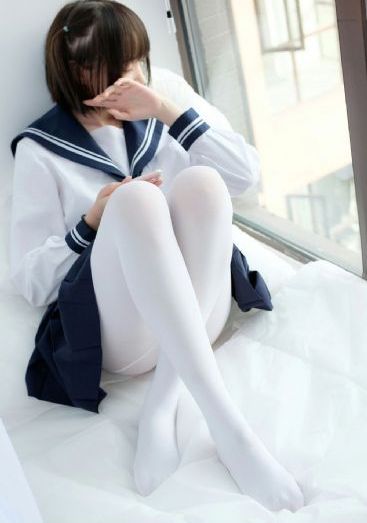 偷拍美女艳照_完整版电影完整版在线观看