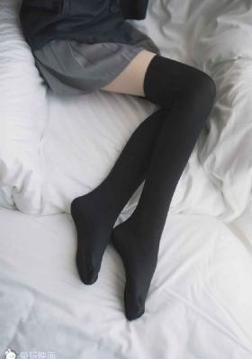 丝袜制服黑人另类网址_中文免费迅雷手机免费观看