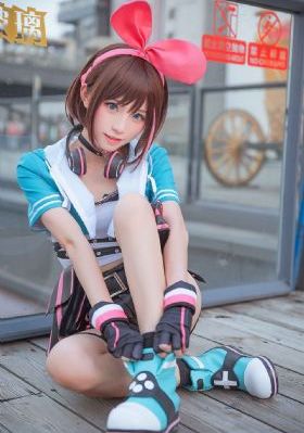 钟丽缇真人做爰_中英字幕高清视频在线观看