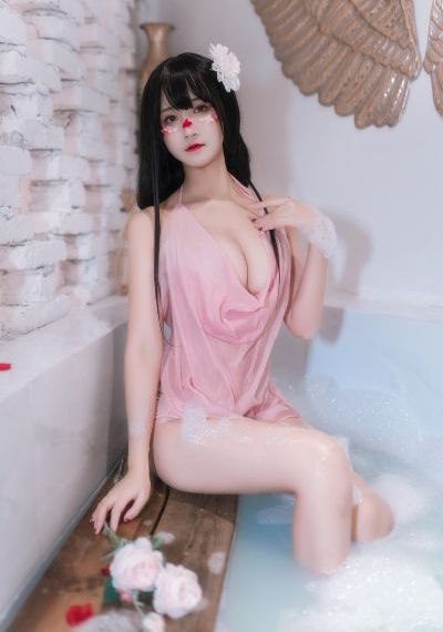 丰满的邻居少妇_高清高清迅雷在线观看