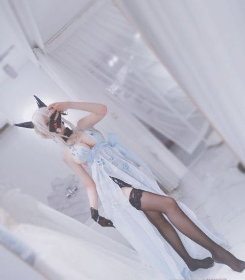 总受被攻扒开腿狂躁_高清国语版免费高清观看